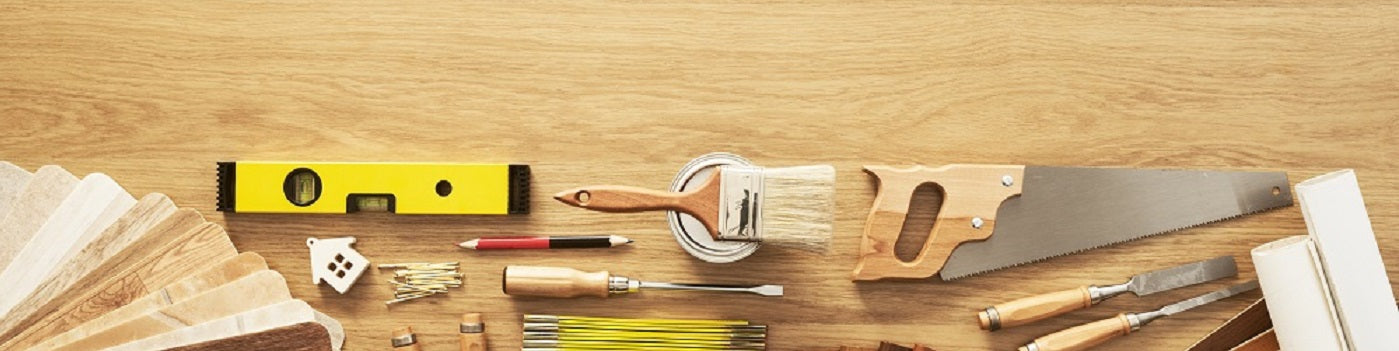 Fußboden Zubehör wie Säge Pinsel, Leim, Wasserwage, Spatel