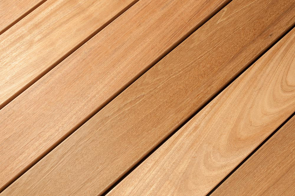 Bangkirai Terrassendielen 25x145mm Glatte Oberfläche