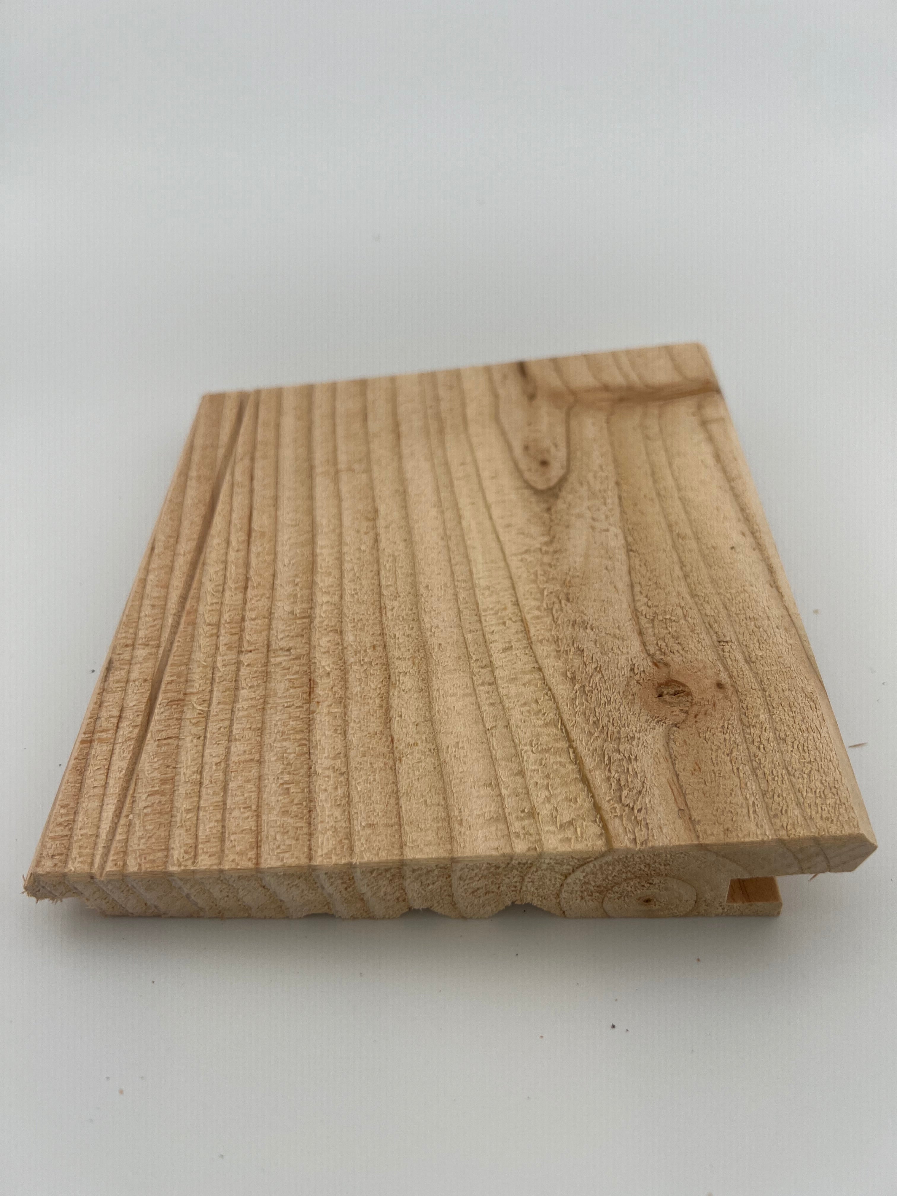 Keilstülpprofil europäische Lärche 26×146 mm