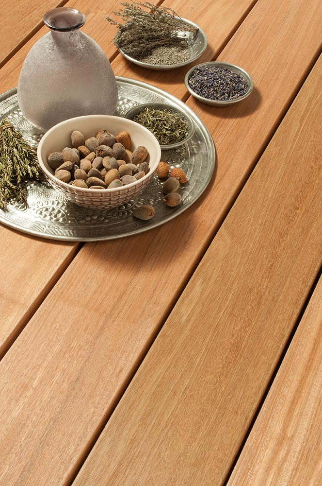 Bangkirai Terrassendielen 25x145mm Glatte Oberfläche