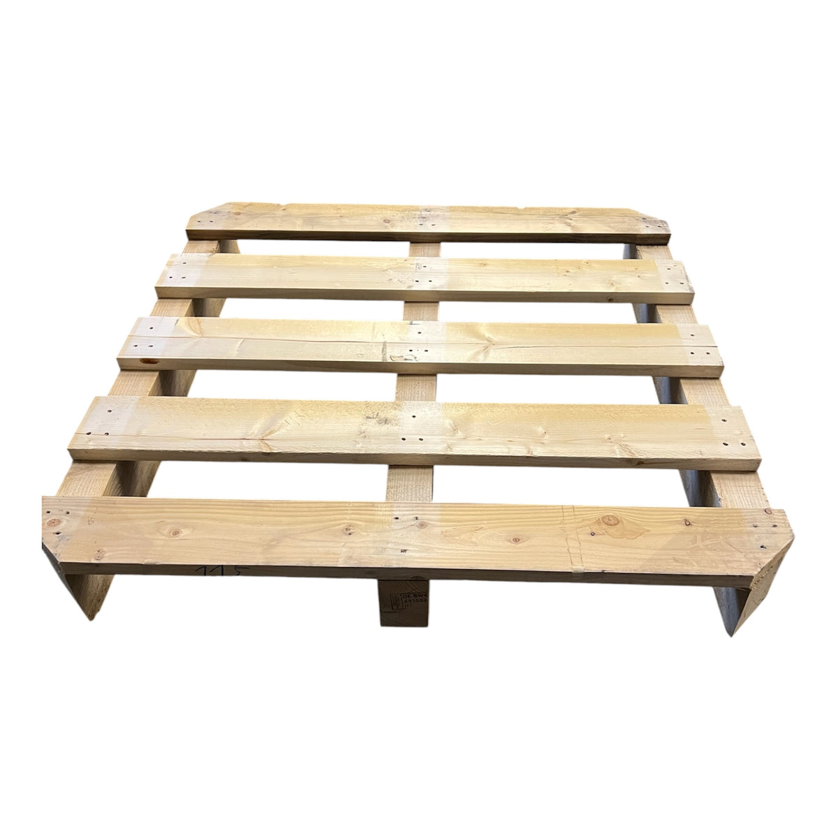 Einwegpalette aus Massivholz mit IPPC Stempel